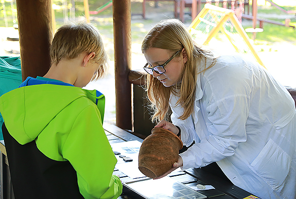 Archeologiczna gra terenowa w Domu Dziecka na Białołęce (2017)