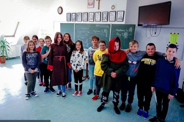 241633347_968215057081594_9179301538154414272_n 241633347_968215057081594_9179301538154414272_n