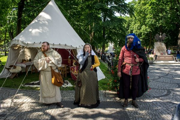 _DSC1467 (1) _DSC1467 (1)