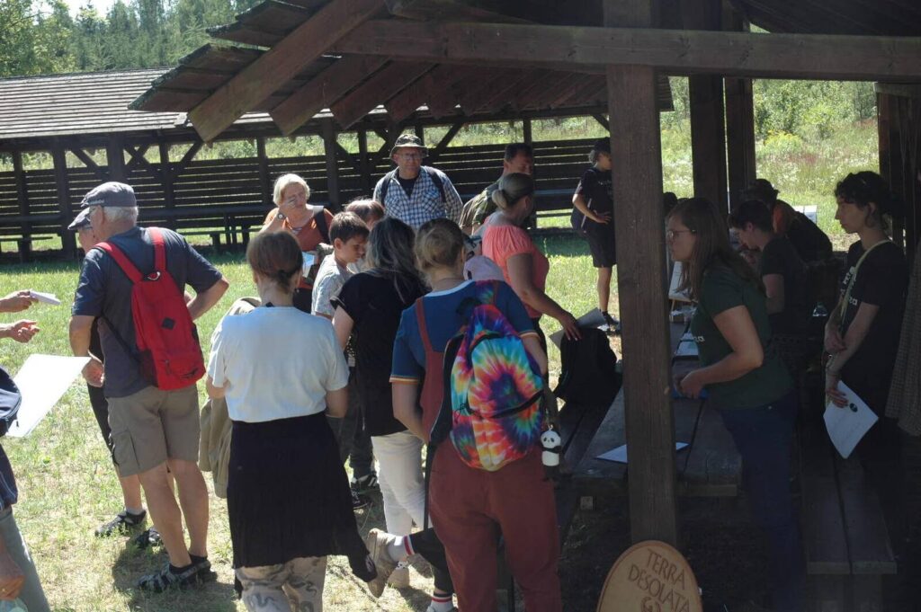 Monika rozpoczyna grę