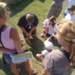 Piotr pokazuje, jak działa średniowieczna wiertarka