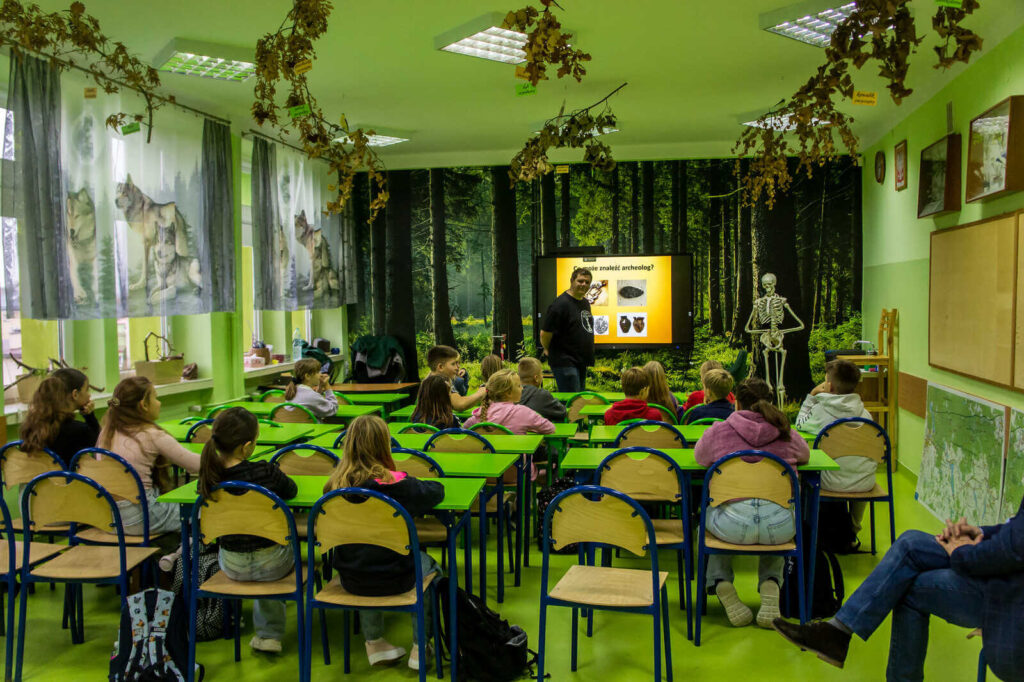 Trwa wykład przed rozpoczęciem gry