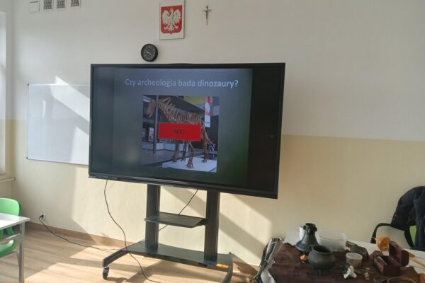 hdimga0b08340397c697d59f9574382844b_Easy-Resize.com