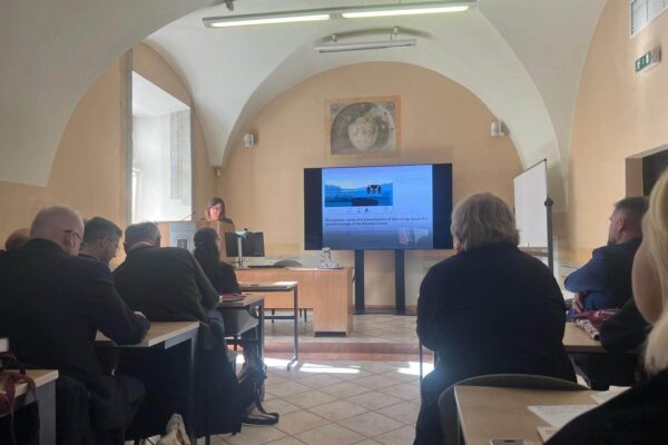 1_Easy-Resize.com 1_Easy-Resize.com