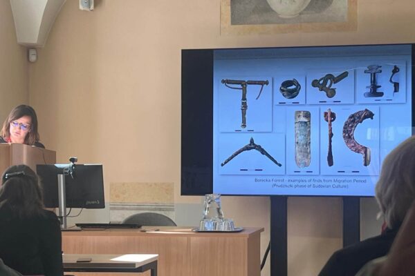 4_Easy-Resize.com 4_Easy-Resize.com