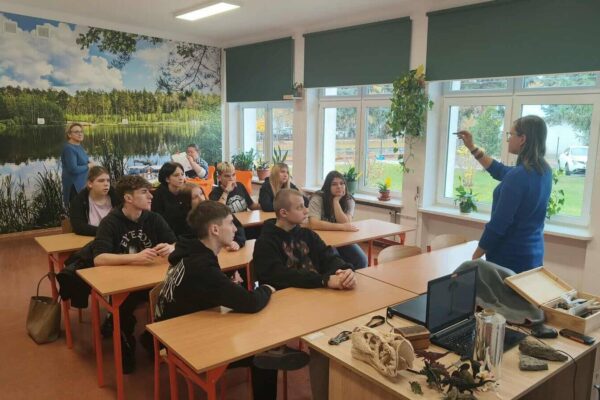 2_Easy-Resize.com 2_Easy-Resize.com